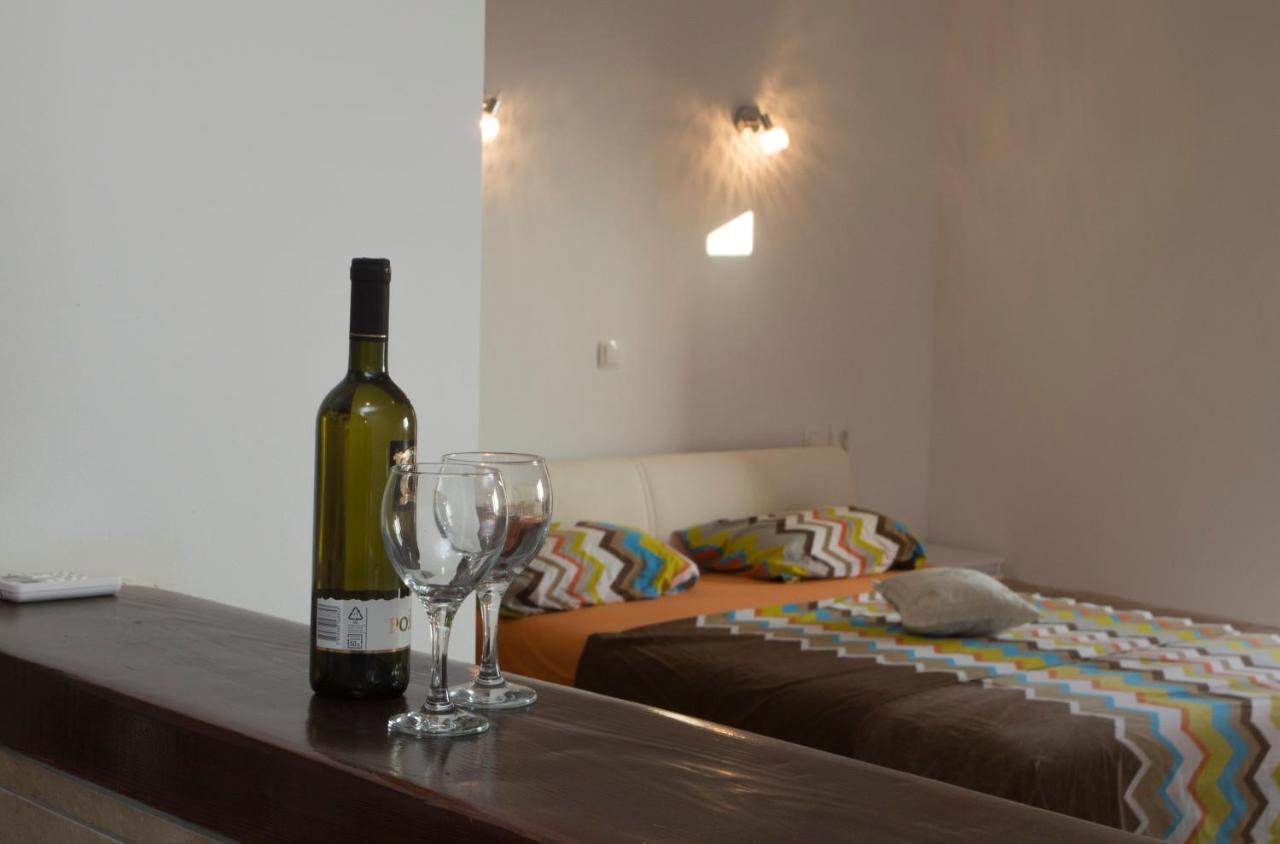 Villa Nives Holiday Apartment Rentals Podstrana Exterior photo